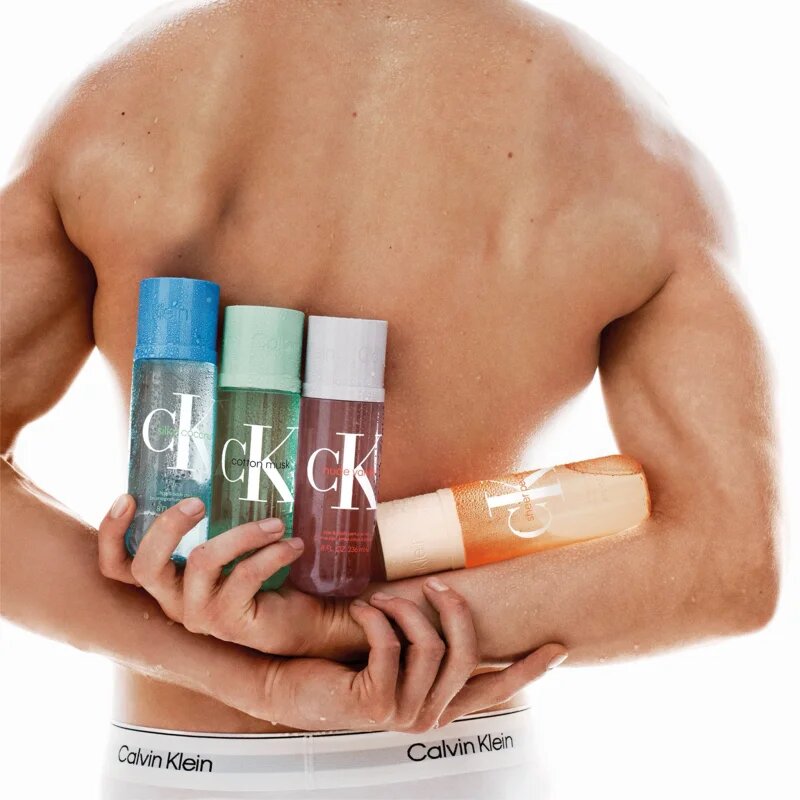 Calvin Klein CK Silky Coconut spray parfumat pentru corp și păr unisex 236 ml