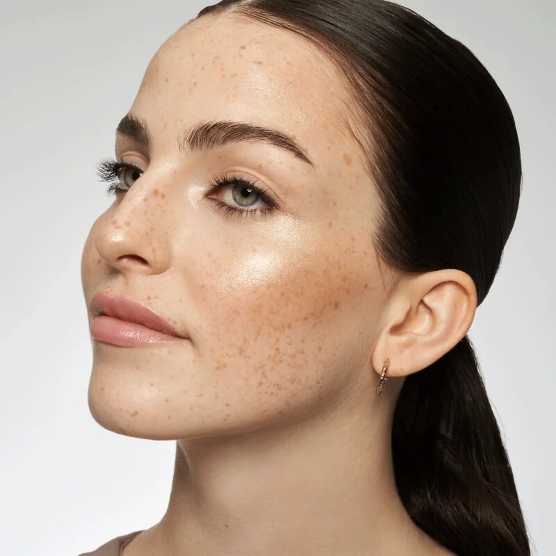 Catrice All Over Glow Tint machiaj multifuncțional pentru ochi buze și față culoare 010 · Beaming Diamond 15 ml