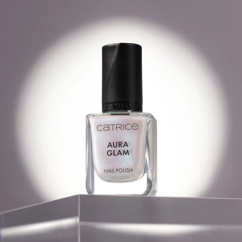 Catrice Aura Glam lac de unghii culoare 010 Glacier Glow 10.5 ml