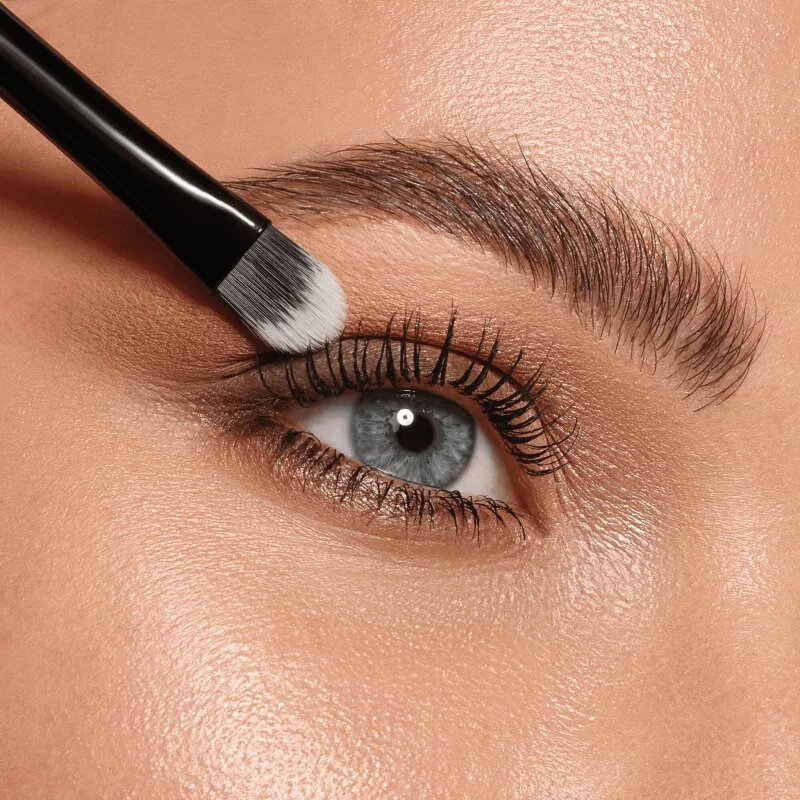 Catrice Effect Eyeshadow Duo Brush perie cu două fețe fard de ochi 1 buc
