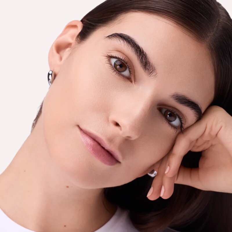 Catrice Invisible Cover Cushion Foundation machiaj matifiant în burete SPF 30 culoare 021W 10 g