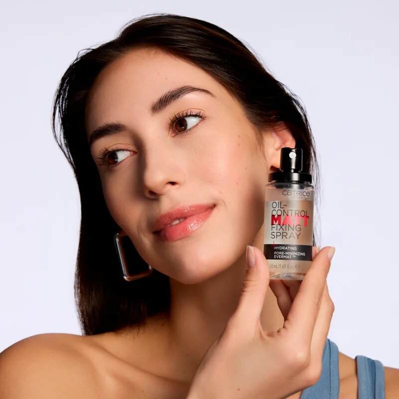Catrice Oil-Control Matt spray de fixare si matifiere make-up 50 ml