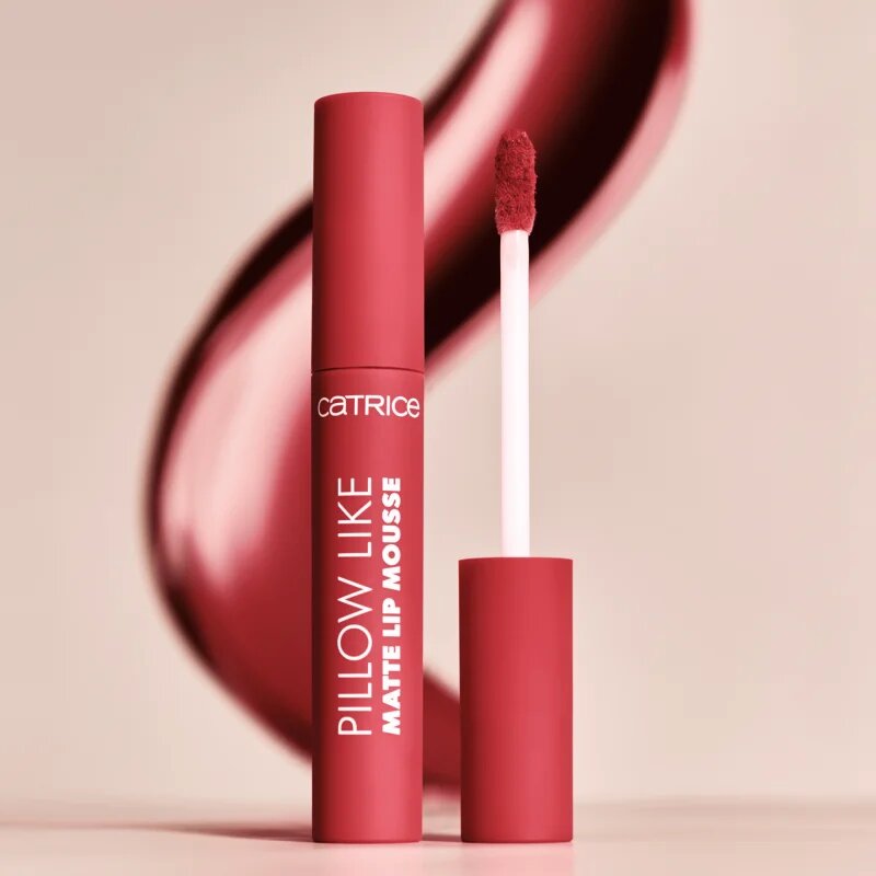 Catrice Pillow Like Matte Lip Mousse ruj de buze lichid cu finisaj matifiant culoare 050 Red-y Or Not 2.8 ml