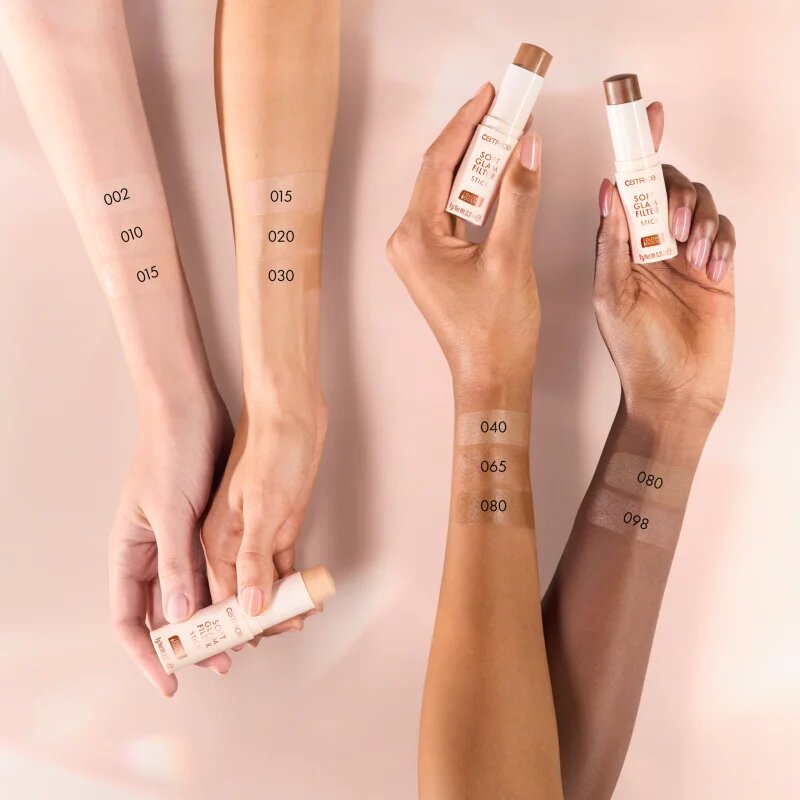 Catrice Soft Glam Filter Stick creion de machiaj culoare 002 Fair 9 g