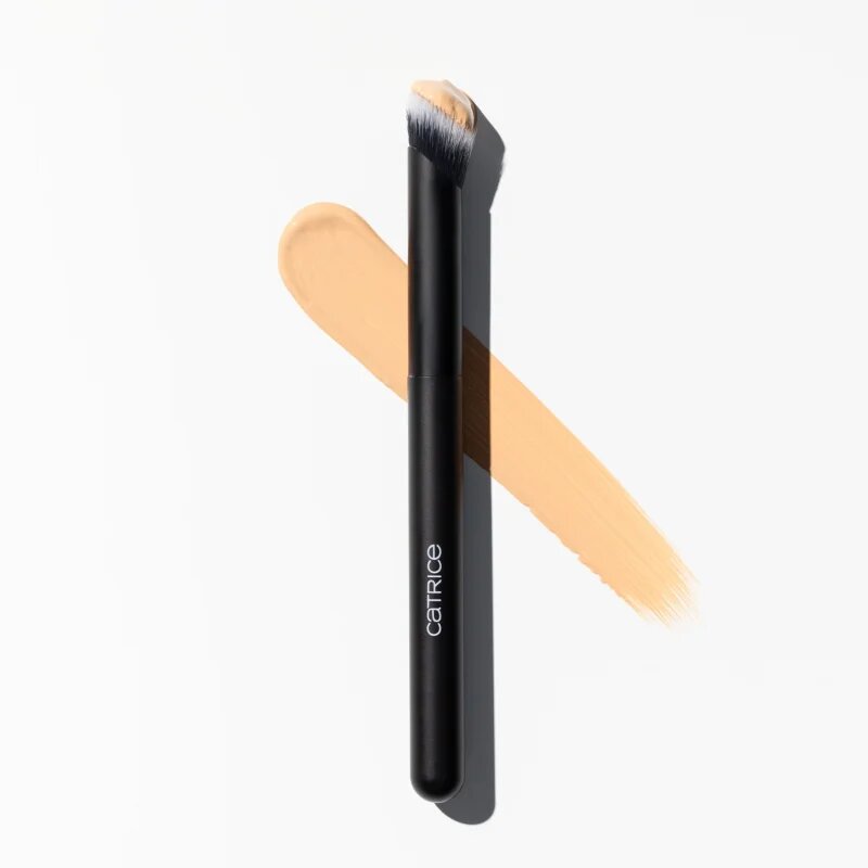 Catrice Under Eye Concealer Brush pensula pentru corector 1 buc