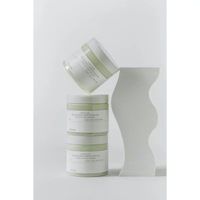 celimax Ji Woo Gae One Step Body Brightening Pad tampoane exfoliante pentru corp 60 buc