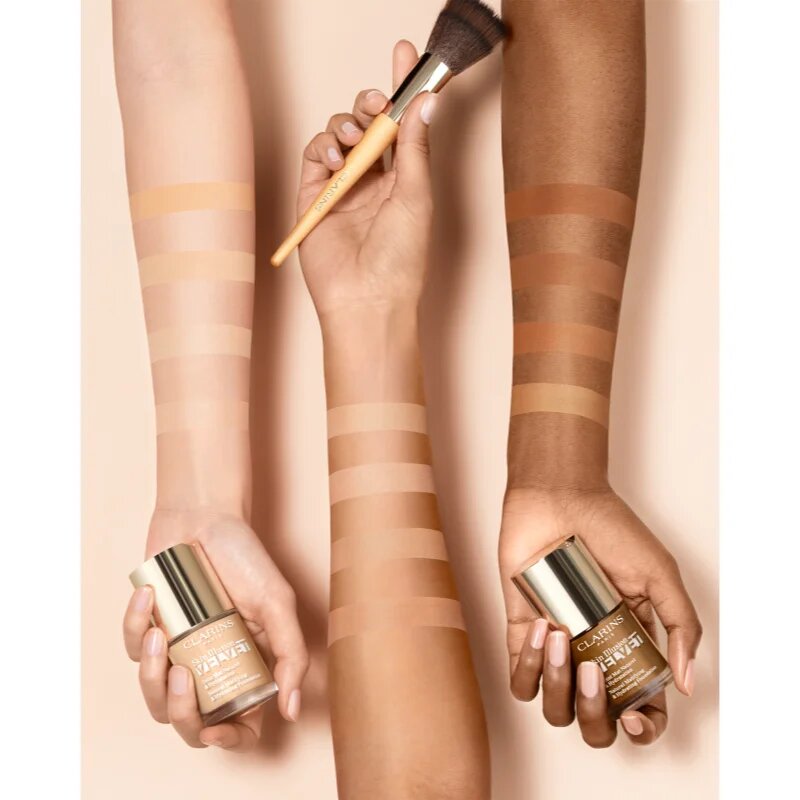 Clarins Skin Illusion Velvet machiaj lichid cu un finisaj mat cu efect de nutritiv culoare 111N 30 ml