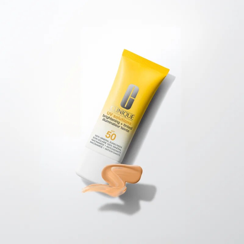 Clinique Sun UV Solutions Brightening Tinted Sunscream SPF50 crema tonica radianta culoare Medium 40 ml