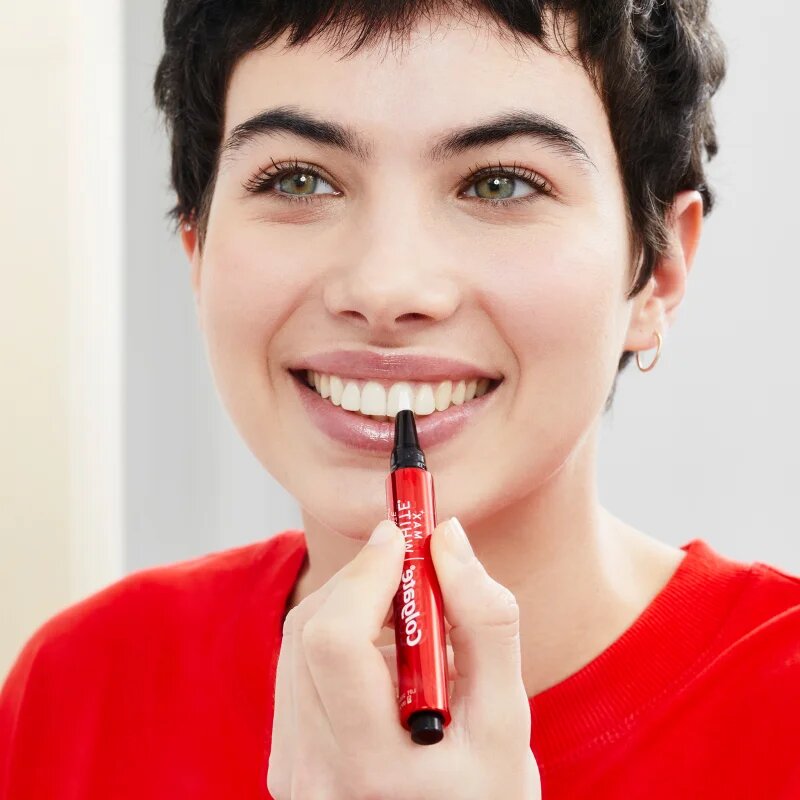 Colgate Max White Overnight baton pentru albire 2.5 ml