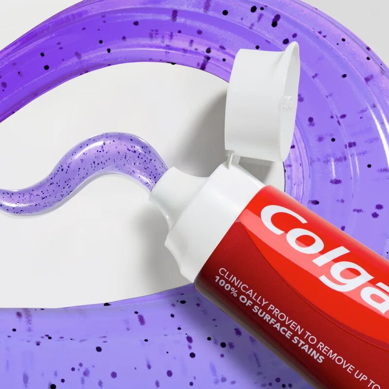 Colgate Max White Purple Reveal pastă de dinți revigorantă 3x75 ml