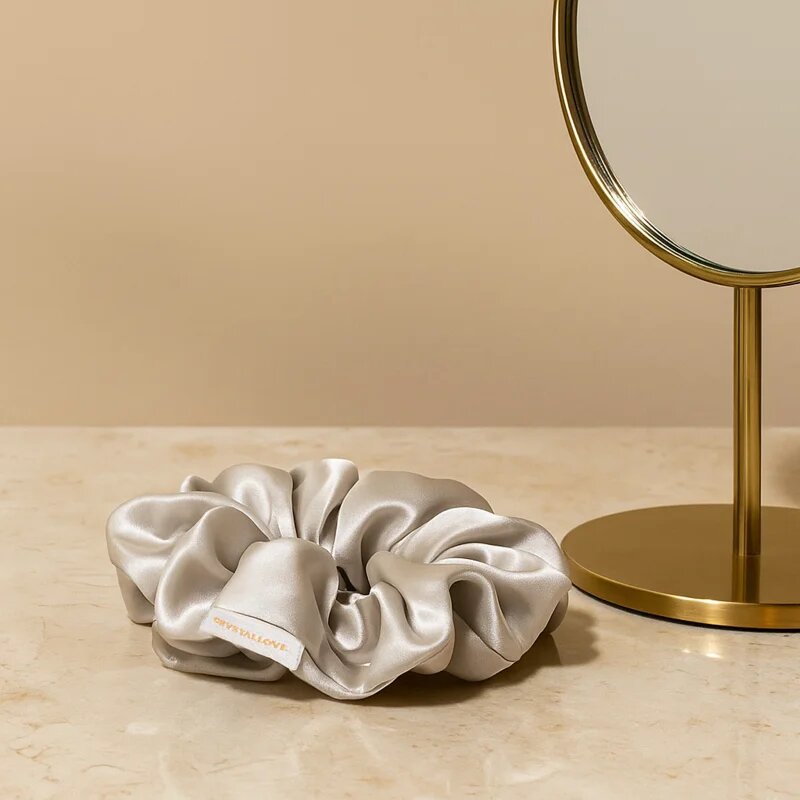 Crystallove Silk Scrunchie elastic pentru păr din mătase Silver 1 buc