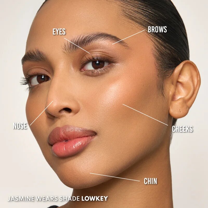 Danessa Myricks Beauty Yummy Skin Blurring Balm Powder Lowlighter crema de strălucire culoare Lowkey 6 g