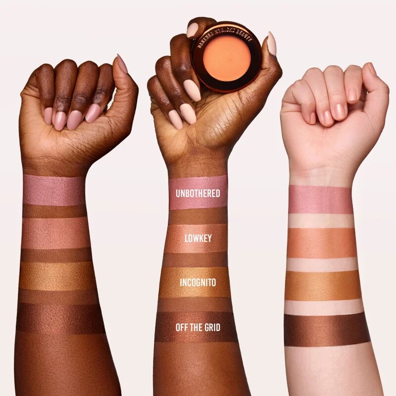 Danessa Myricks Beauty Yummy Skin Blurring Balm Powder Lowlighter crema de strălucire culoare Lowkey 6 g