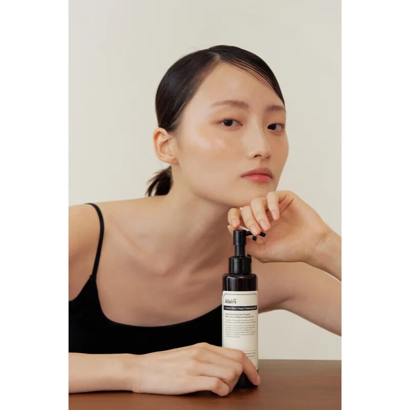 Dear Klairs Gentle Black Deep Cleansing Oil ulei pentru curatarea profunda pentru ten gras 150 ml
