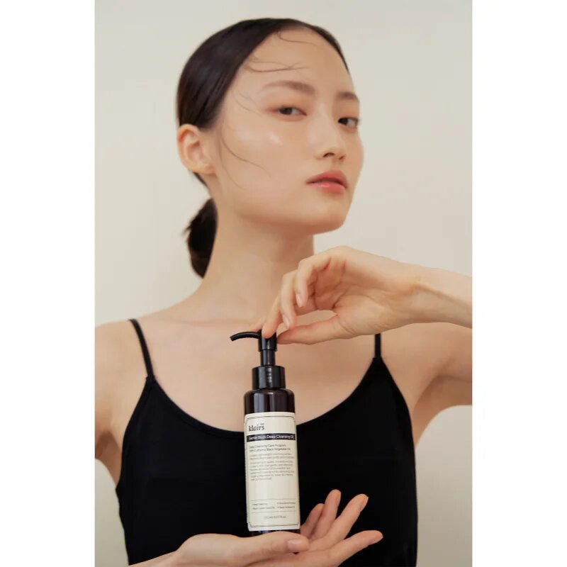 Dear Klairs Gentle Black Deep Cleansing Oil ulei pentru curatarea profunda pentru ten gras 150 ml
