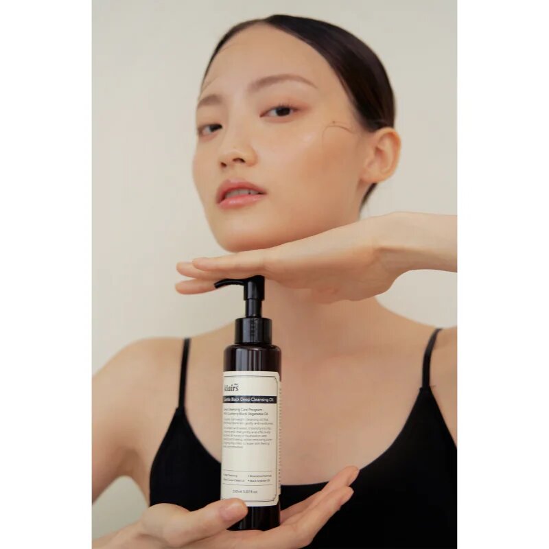 Dear Klairs Gentle Black Deep Cleansing Oil ulei pentru curatarea profunda pentru ten gras 150 ml