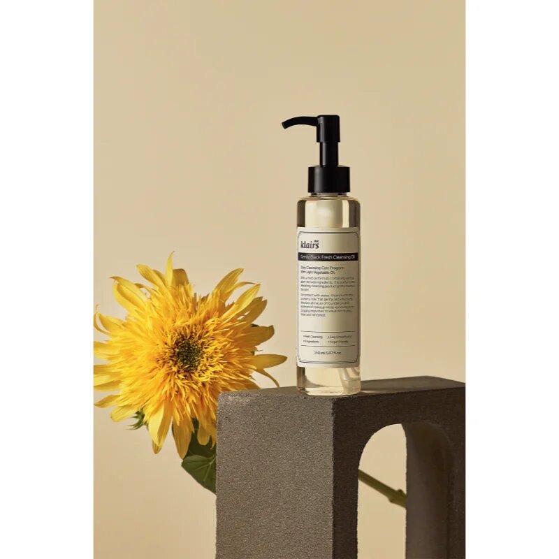 Dear Klairs Gentle Black Fresh Cleansing Oil ulei de curățare blând pentru ten gras 150 ml