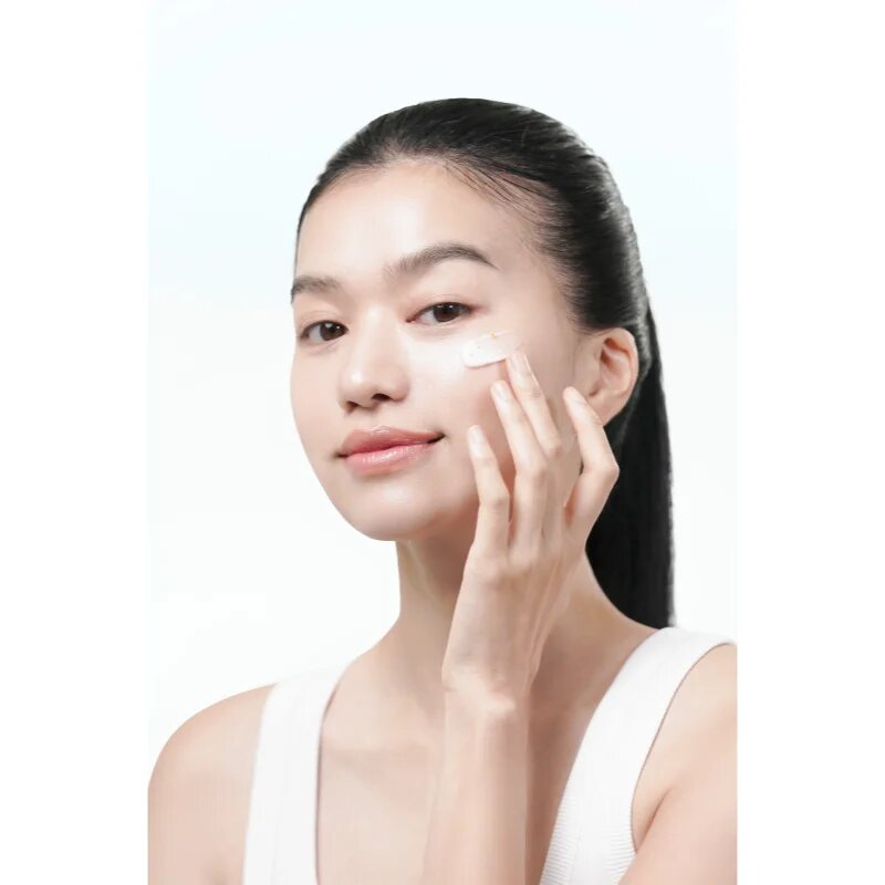 Dear Klairs Vitamin Toning Barrier Cream crema hidratanta cu efect iluminator pentru întărirea barierei cutanate 60 g