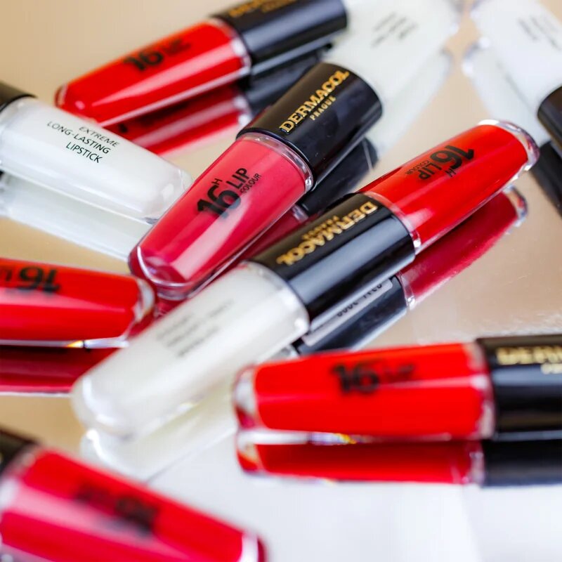 Dermacol 16H Lip Colour ruj rezistent si luciu de buze. culoare 03 Hot Date 2x4 ml