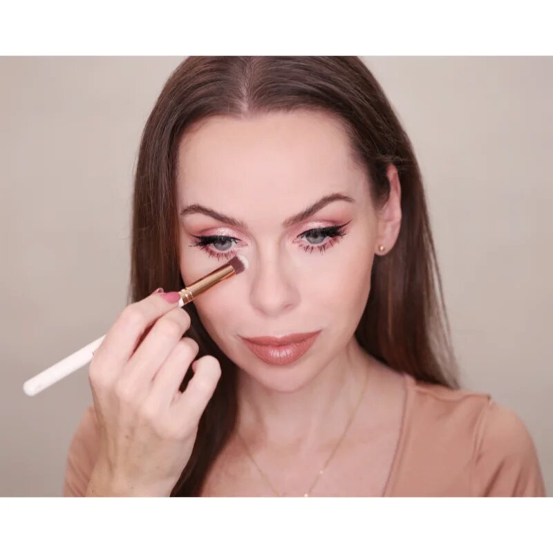 Dermacol Accessories Master Brush by PetraLovelyHair pensula pentru corector D62 Rose Gold 1 buc