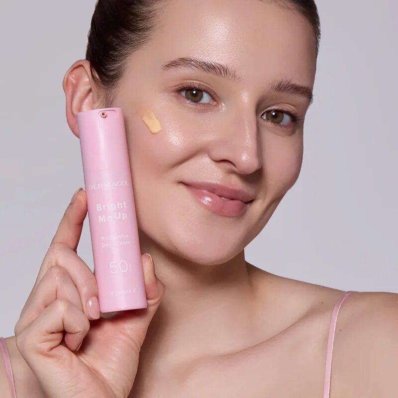 Dermacol Bright Me Up Protective Day Cream crema de zi protectoare cu vitamina C SPF 50 50 ml