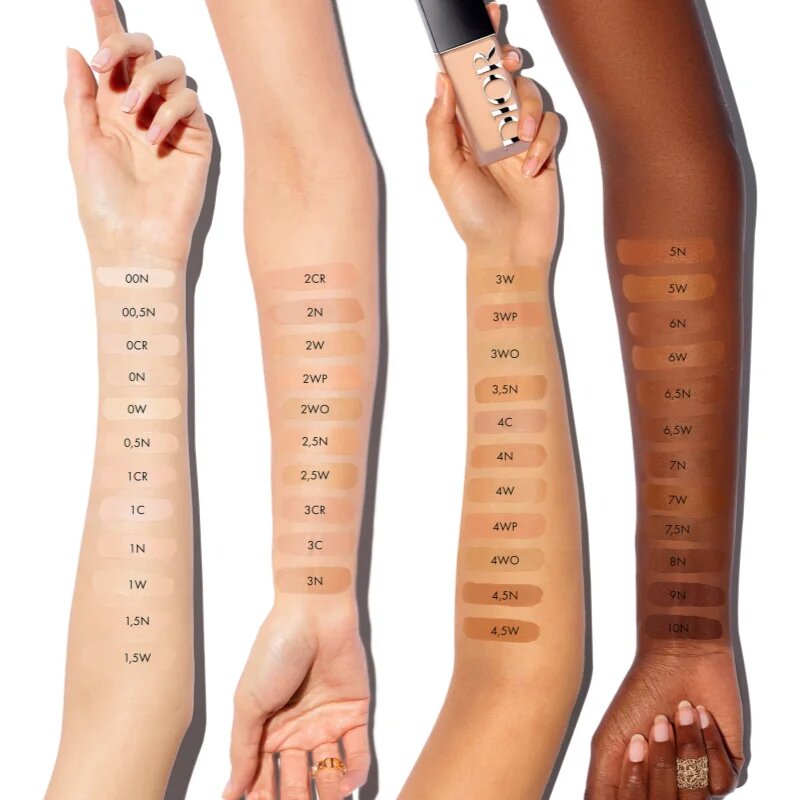 DIOR Forever Skin Wear machiaj matifiant de lungă durată SPF 20 culoare 0.5 Neutral 30 ml