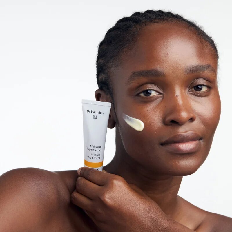 Dr. Hauschka Facial Care Melissa Day Cream crema de zi cu melissa 30 ml