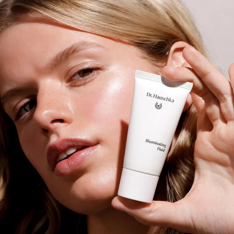 Dr. Hauschka Make-Up Illuminating Fluid iluminator lichid 30 ml