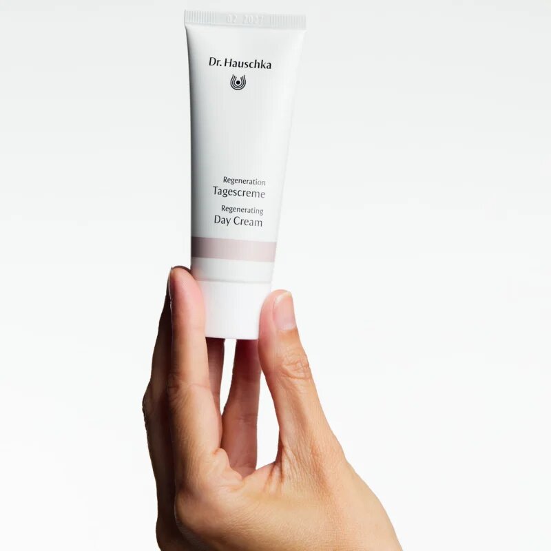 Dr. Hauschka Regeneration crema de zi regeneratoare pentru ten matur 40 ml