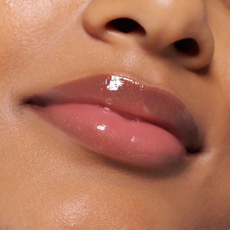 essence Dulce De Leche Bomb lip gloss culoare 01 Cream Come True 10 ml