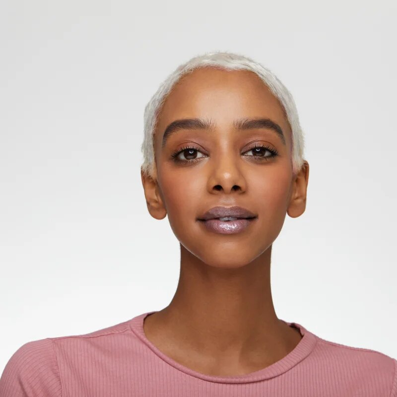 essence Extreme Shine luciu de buze pentru un volum suplimentar culoare 101 Milky Way 5 ml