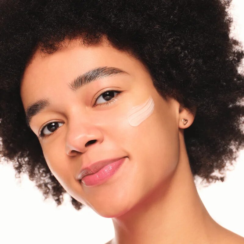essence silky BLUR Primer pentru minimalizarea porilor cu niacinamidă 30 ml