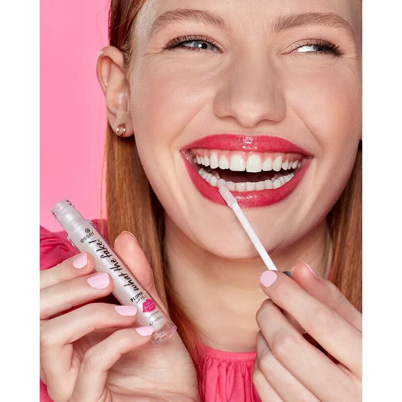 essence WHAT THE FAKE! luciu de buze pentru un volum suplimentar culoare 01 oh my plump! 4.2 ml