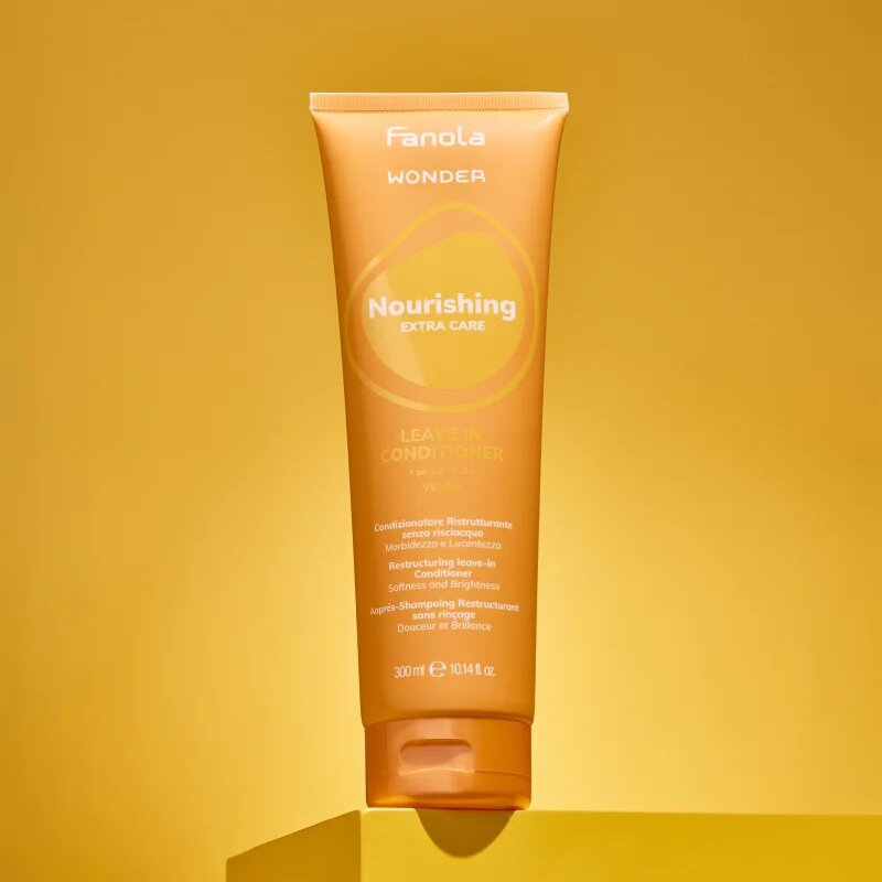 Fanola Wonder Nourishing Conditioner balsam (nu necesita clatire) pentru hranire si stralucire 300 ml