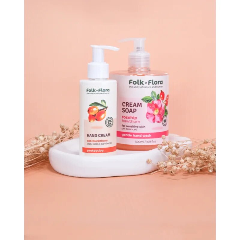 Folk & Flora Sea Buckthorn crema protectoare pentru maini cu efect de nutritiv 150 ml