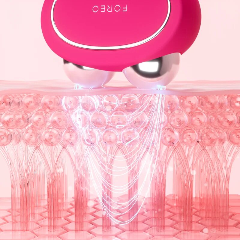 FOREO BEAR™ 2 dispozitiv de tonifiere cu microcurenți faciale Fuchsia 1 buc