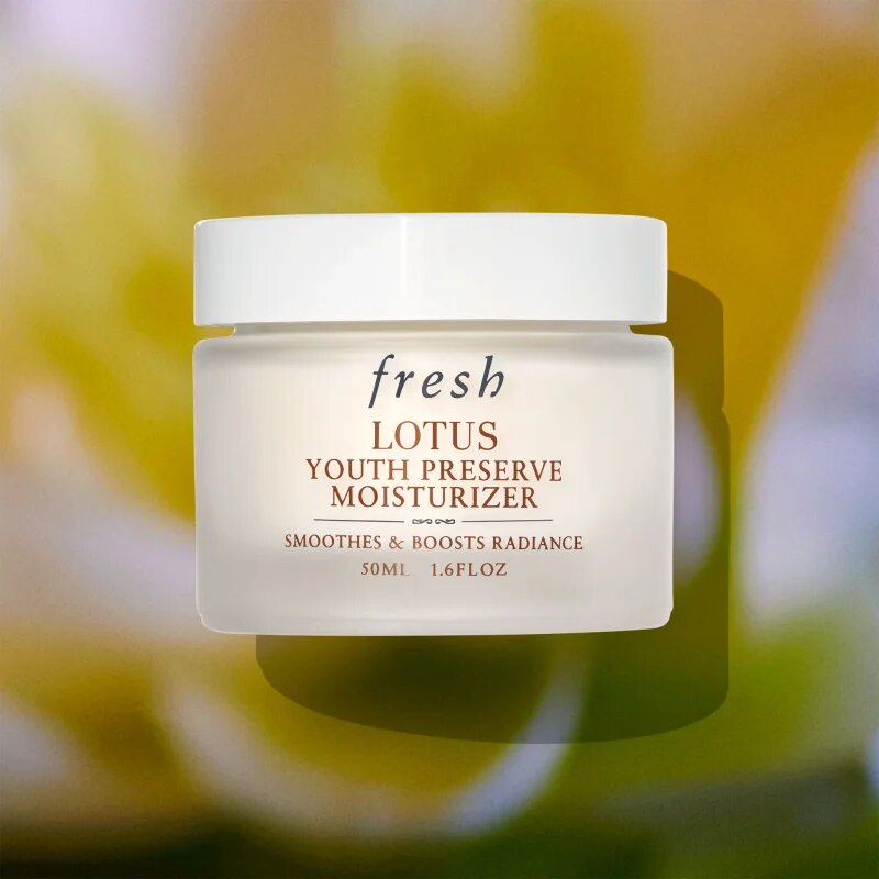 fresh Lotus Youth Preserve Moisturizer crema hidratanta cu efect iluminator anti-îmbătrânire 15 ml