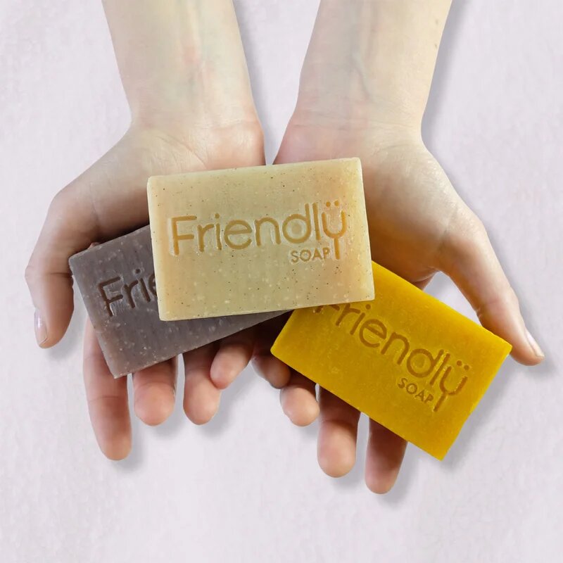 Friendly Soap Natural Soap Tea Tree & Turmeric săpun natural 95 g