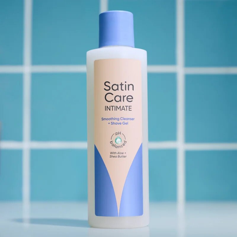 Gillette Satin Care Intimate gel de spălare și de bărbierit 2 in 1 190 ml