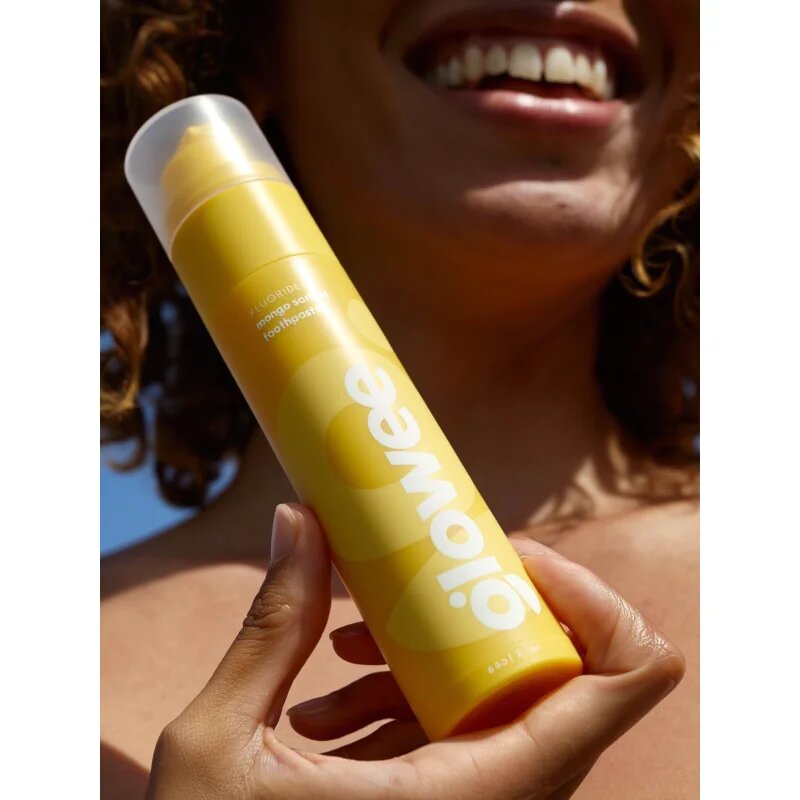 Glowee Mango pasta de dinti pentru albire Mango 60 g