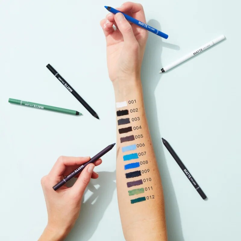 GOSH COPENHAGEN Matte Eye Liner eyeliner khol cu efect matifiant culoare 006 Ocean Mist 1.2 g
