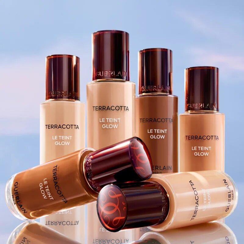 GUERLAIN Terracotta Le Teint Glow make-up lichid stralucitor pentru un look natural culoare 0N Neutral 35 ml