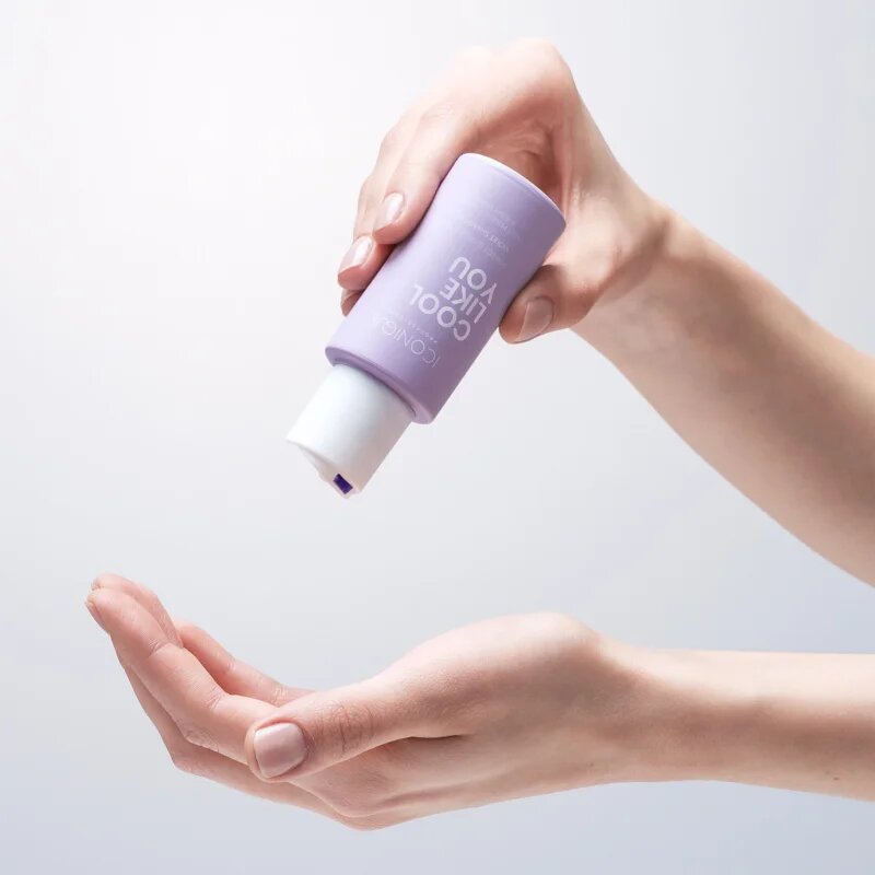 ICONIQUE Professional COOL LIKE YOU Perfect Blonde & Silver Violet balsam neutralizeaza tonurile de galben 70 ml