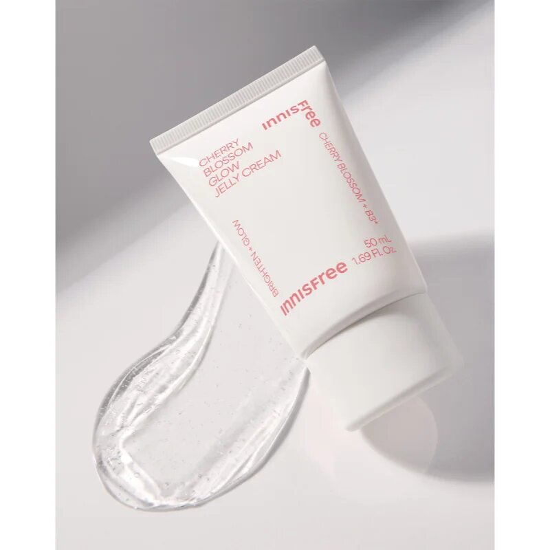 innisfree Cherry Blossom Glow Jelly Cream crema puternic hidratanta pentru o piele mai luminoasa 50 ml