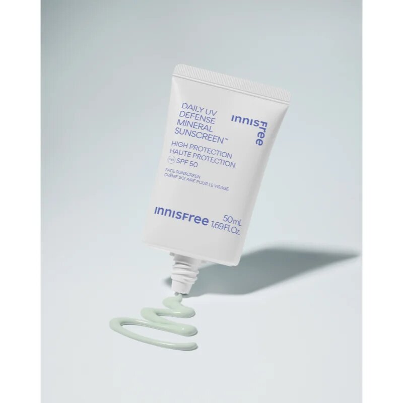 innisfree Daily UV Defense Mineral Sunscreen fluid protector cu minerale pentru fata SPF 50 50 ml