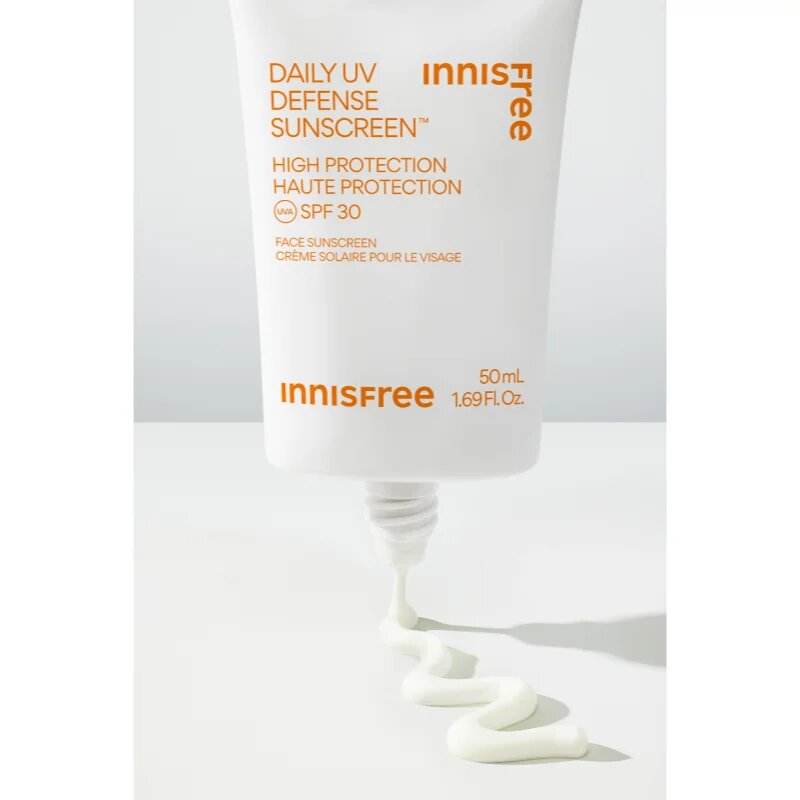 innisfree Daily UV Defense Sunscreen crema fluida hidratanta SPF 30 50 ml