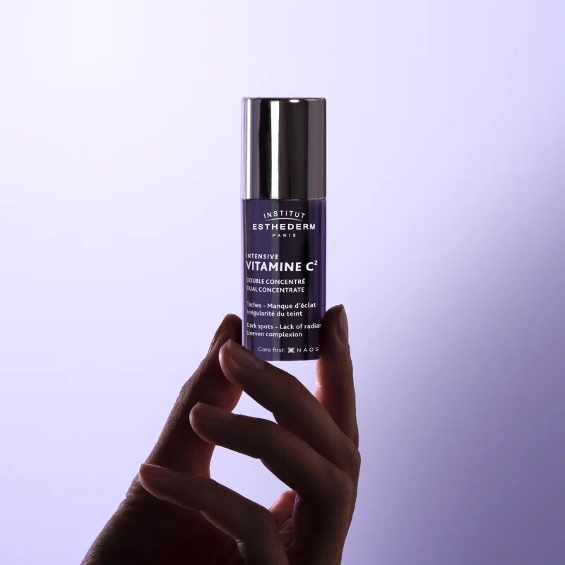 Institut Esthederm Intensive Vitamine C Serum ser cu efect iluminator cu vitamina C 10 ml