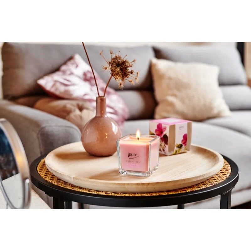 ipuro Essentials Flower Bowl lumânare parfumată 125 g