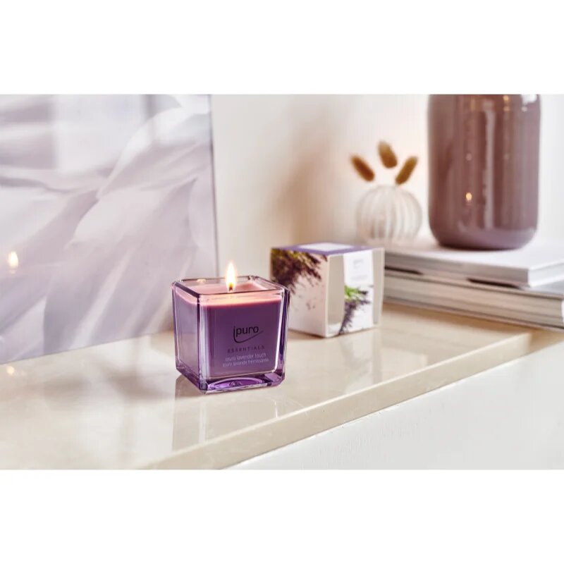 ipuro Essentials Lavender Touch lumânare parfumată 125 g