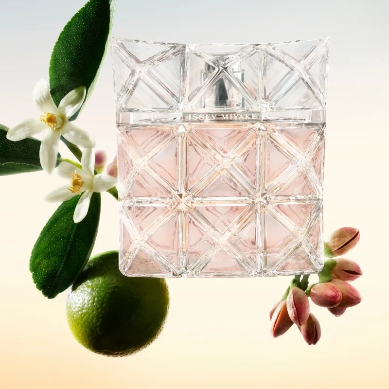 Issey Miyake Lumière d'Issey Eau de Parfum pentru femei 50 ml